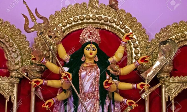 Durga: Hindu Mitolojisinde Güçlü ve Koruyucu Tanrıça 9 Durga hint mitolojisi