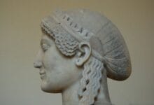 Persephone: Baharın ve Ölümün Mitolojik Dönüşümü 33 Persephone yunan mitolojisi