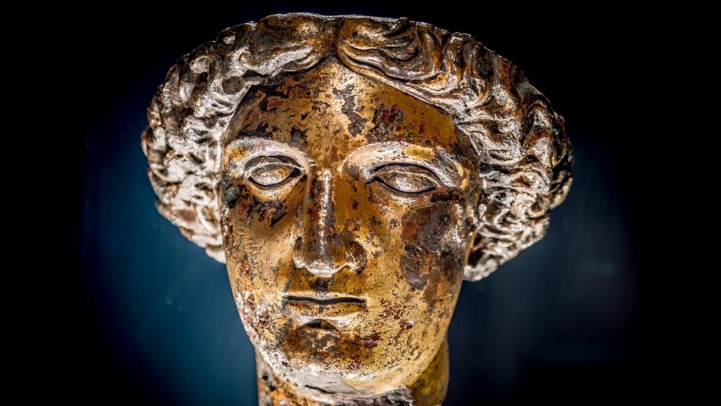 Antik Roma'nın Tarım Tanrıları 11 Sulis Minerva: Roma ve Kelt Mitolojisinde Şifalı Suların Tanrıçası