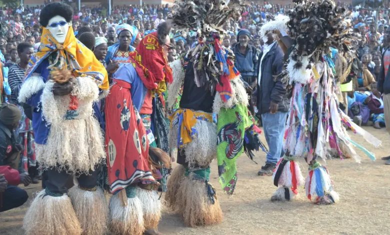 Tumbuka Mitolojisi: Chiuta ve Afrika'nın En Eski Efsanelerinden Biri 9 Tumbuka Mitolojisi: Chiuta ve Afrika'nın En Eski Efsanelerinden Biri