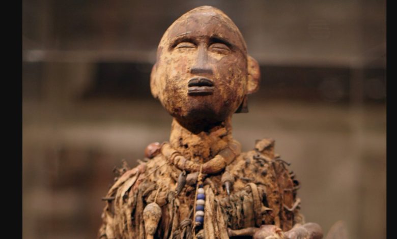 Nkisi: Kongo Mitolojisinde Ruhsal Gücün Maddi Temsili ve Toplumsal Dengenin Koruyucusu 10 Nkisi: Kongo Mitolojisinde Ruhsal Gücün Maddi Temsili ve Toplumsal Dengenin Koruyucusu