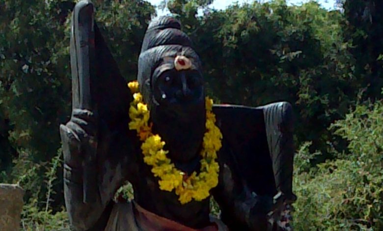 Muniandi: Tamil Nadu'nun Kırsal Koruyucu Tanrısı ve Kaval Deivam 9 Muniandi: Tamil Nadu'nun Kırsal Koruyucu Tanrısı ve Kaval Deivam