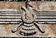 Ahura Mazda: Işığın Efendisi ve Zerdüştîliğin Kozmik Mimarı 29 Ahura Mazda: Işığın Efendisi ve Zerdüştîliğin Kozmik Mimarı